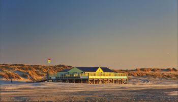 Strandpaviljoen Heartbreak Hotel