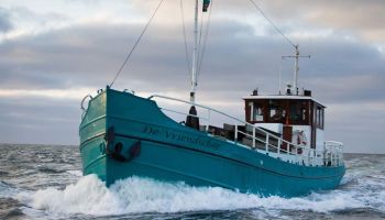 -> photo_of Waddenveer De Vriendschap