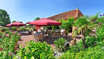 Mexican Steakhouse Restaurant El Leon Rojo
