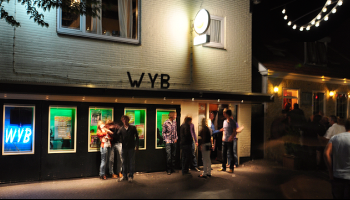 Bar-Dancing Wyb