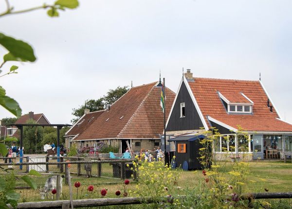 Kinderboerderij en landbouwmuseum 't Hooivak